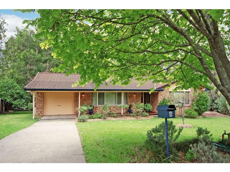 5 Pari Place, Cambewarra NSW 2540
