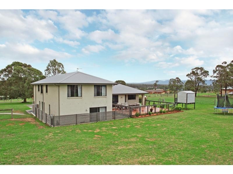 15 Cardwell Drive, Nowra Hill NSW 2540