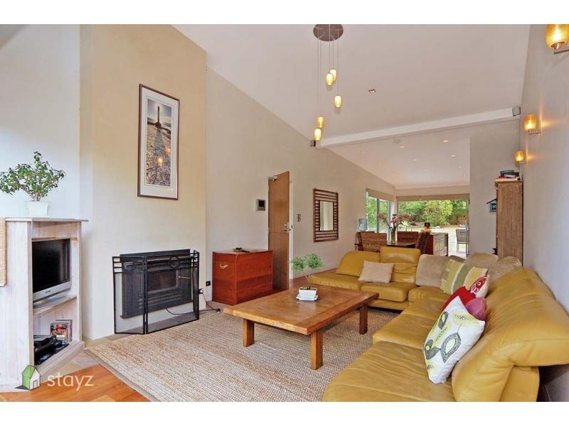 233 Elizabeth Drive, Vincentia NSW 2540