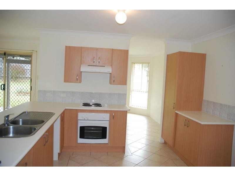 10 Blue Gum Way, North Nowra NSW 2541