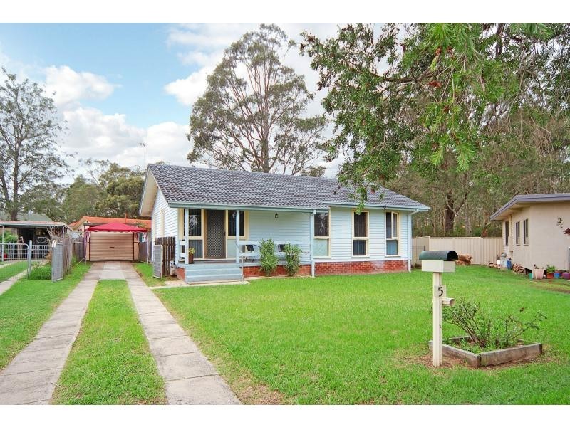 5 Anzac Street, Nowra NSW 2541