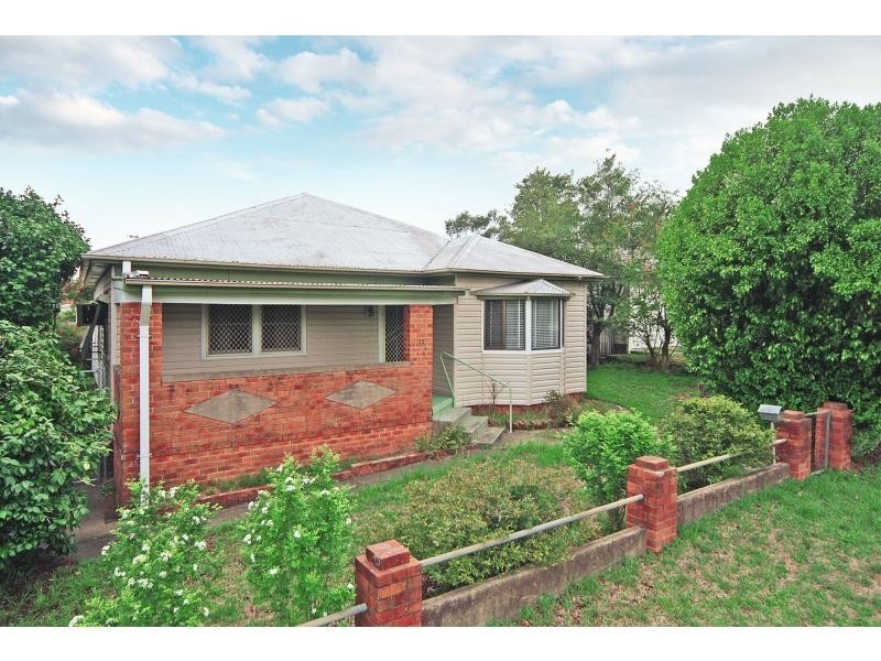 39 Tanang Street, Bomaderry NSW 2541