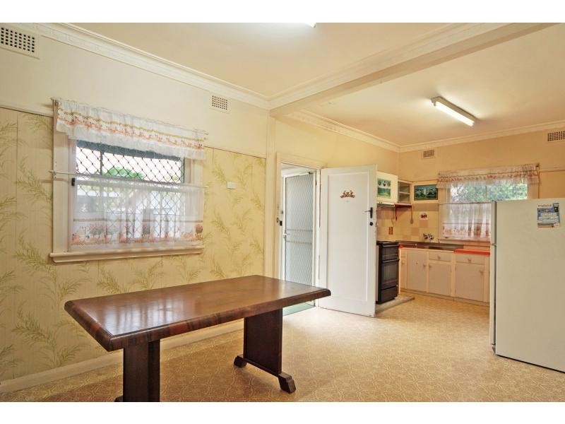 39 Tanang Street, Bomaderry NSW 2541