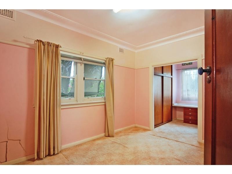 39 Tanang Street, Bomaderry NSW 2541