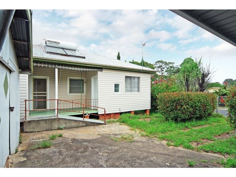 39 Tanang Street, Bomaderry NSW 2541
