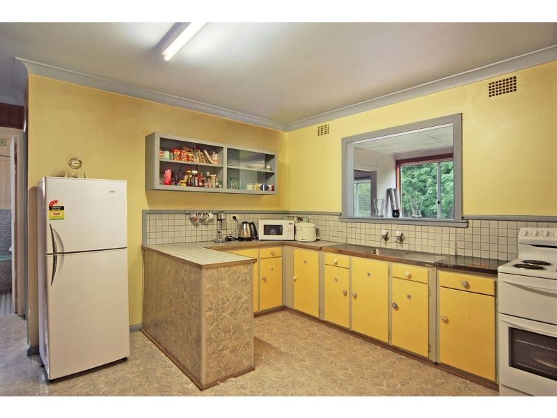 70 Cambewarra Road, Bomaderry NSW 2541