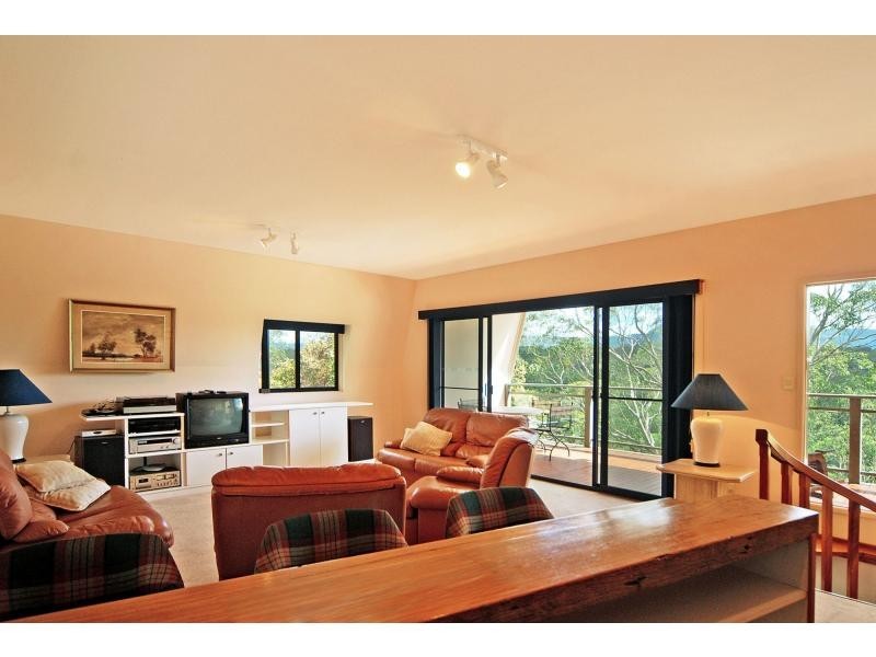 70 Walsh Crescent, North Nowra NSW 2541