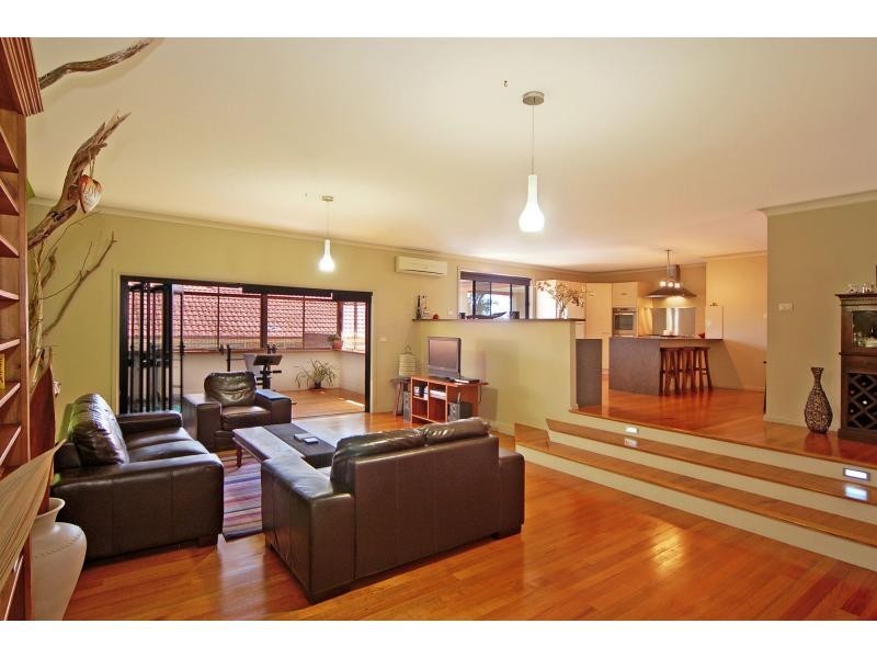 25 Coachwood Avenue, Worrigee NSW 2540