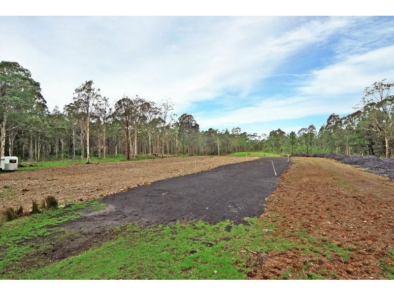 60 Hillcrest Avenue, South Nowra NSW 2541