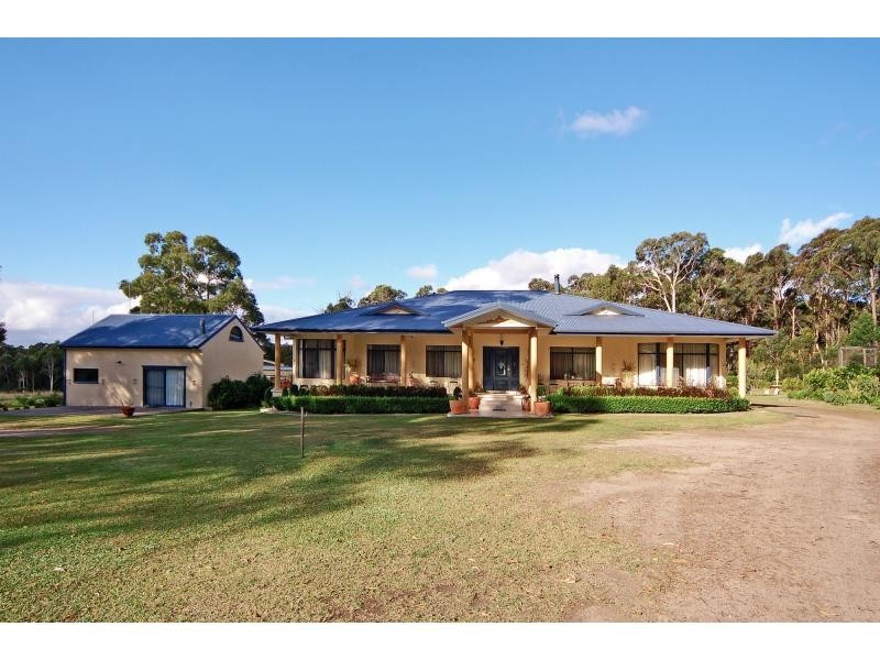 D1083 Princes Highway, Falls Creek NSW 2540