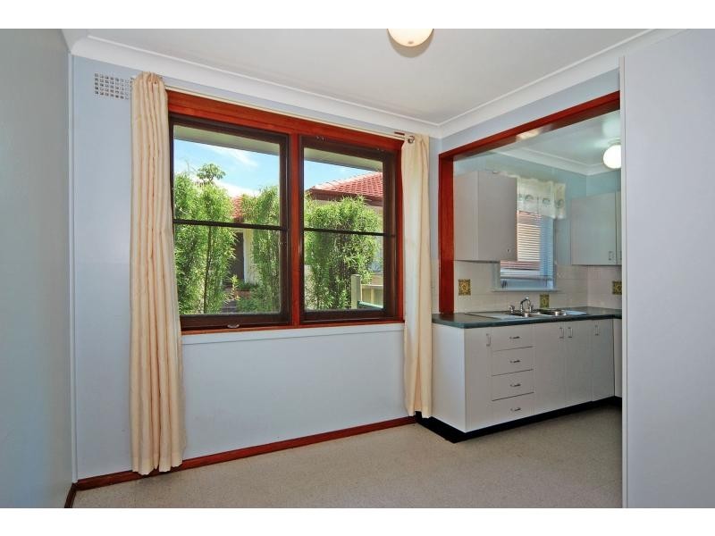 35 Quiberon Street, Nowra NSW 2541