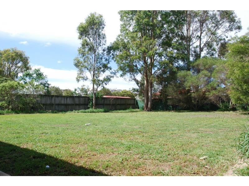 24 Rayleigh Drive, Worrigee NSW 2540