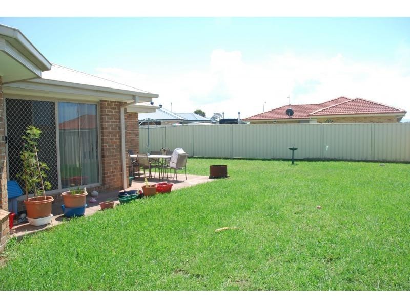 18 Jewel Street, Worrigee NSW 2540