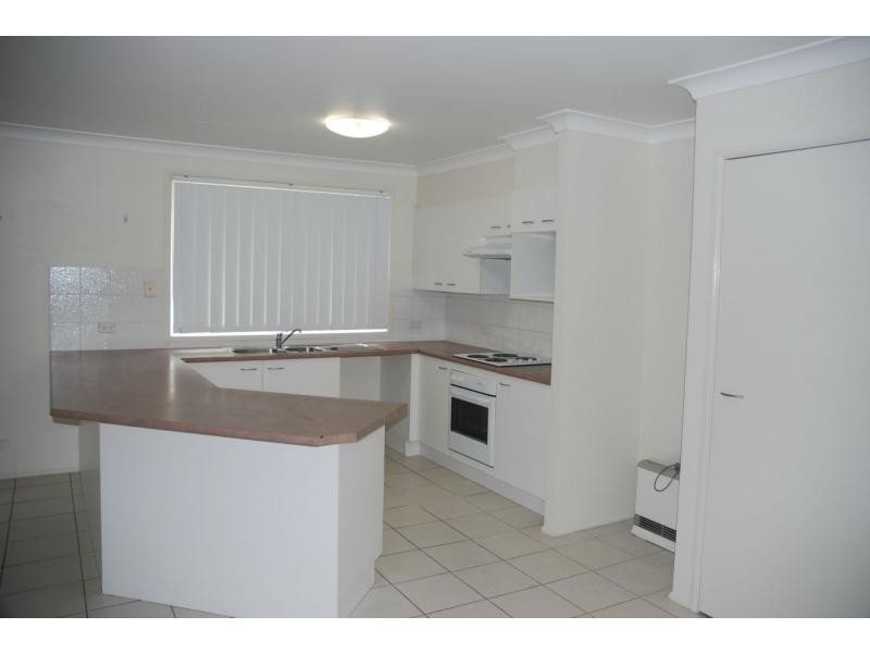 26 Gardenia Crescent, Bomaderry NSW 2541