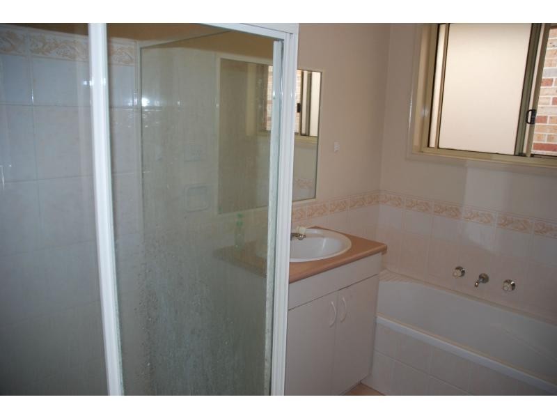 3/67 Brinawarr Street, Bomaderry NSW 2541