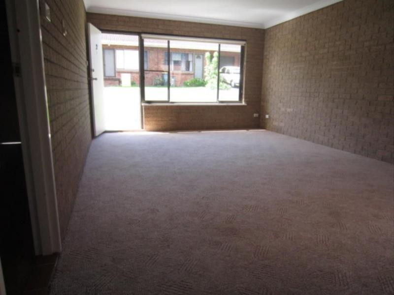 Unit 2/100 Kalandar Street, Nowra NSW 2541