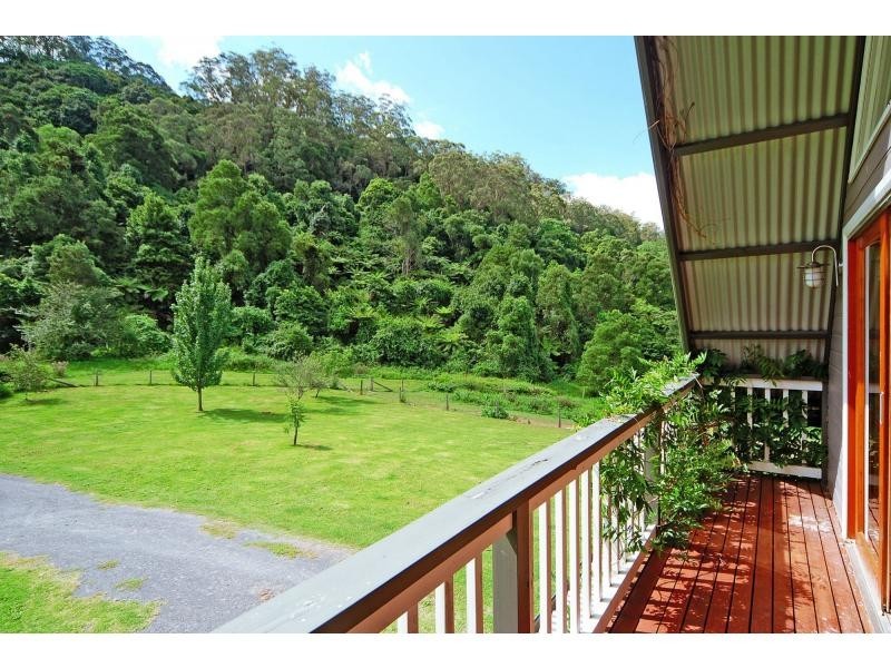 17 Carrington Road, Cambewarra NSW 2540