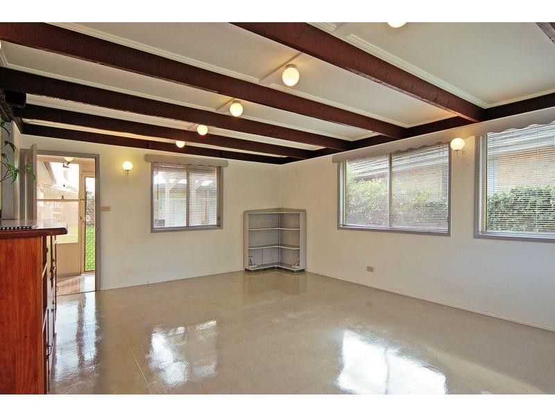 5 Rayleigh Drive, Worrigee NSW 2540