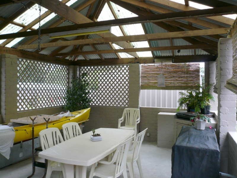 54 Jasmine Drive, Bomaderry NSW 2541