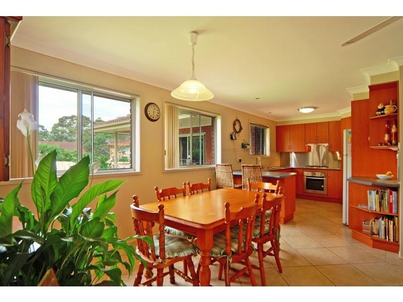 3 Arnheim Place, North Nowra NSW 2541