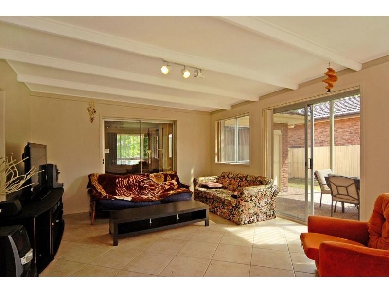 3 Arnheim Place, North Nowra NSW 2541