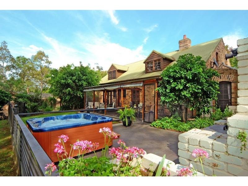 8 Evison Close, Cambewarra NSW 2540