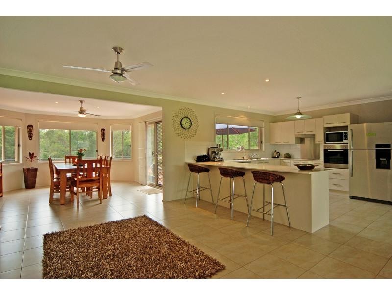 33 Glenoak Way, Nowra Hill NSW 2540