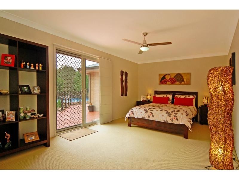 33 Glenoak Way, Nowra Hill NSW 2540