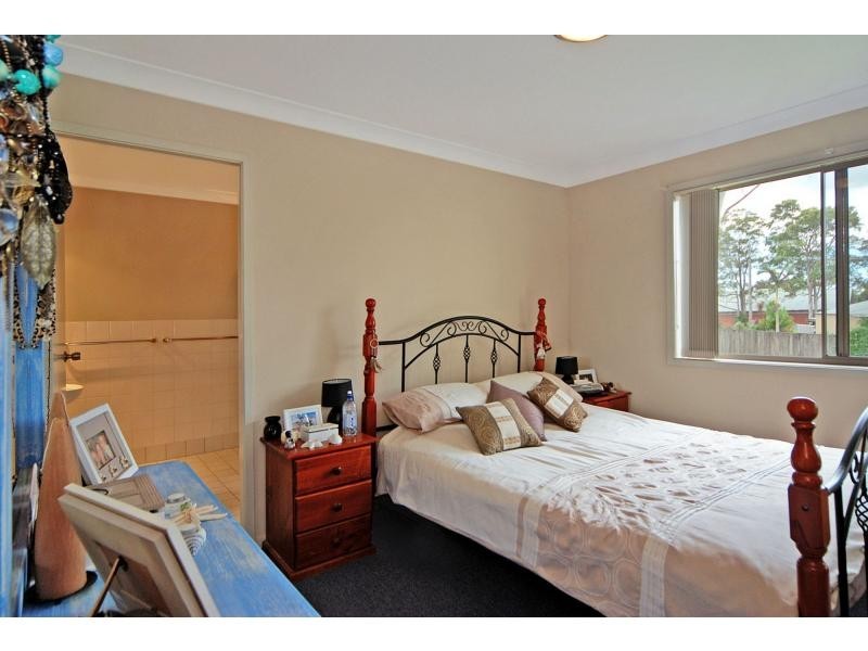 10/33 Lynburn Avenue, Bomaderry NSW 2541