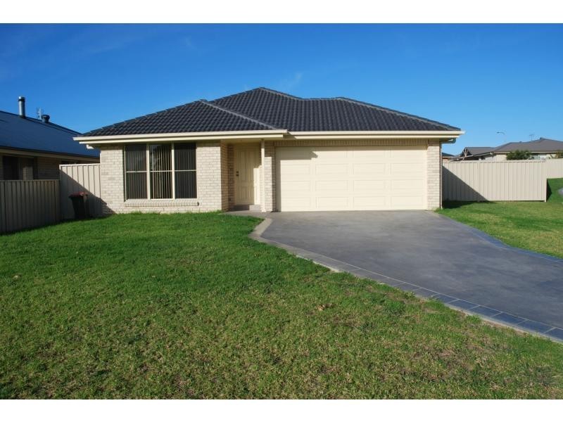 79 Bowerbird Street, South Nowra NSW 2541