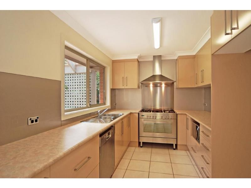 11 Beyeri Avenue, West Nowra NSW 2541