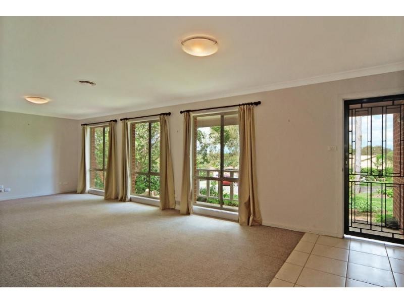 11 Beyeri Avenue, West Nowra NSW 2541