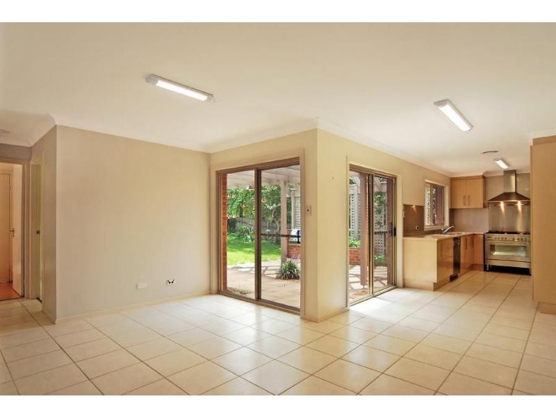 11 Beyeri Avenue, West Nowra NSW 2541