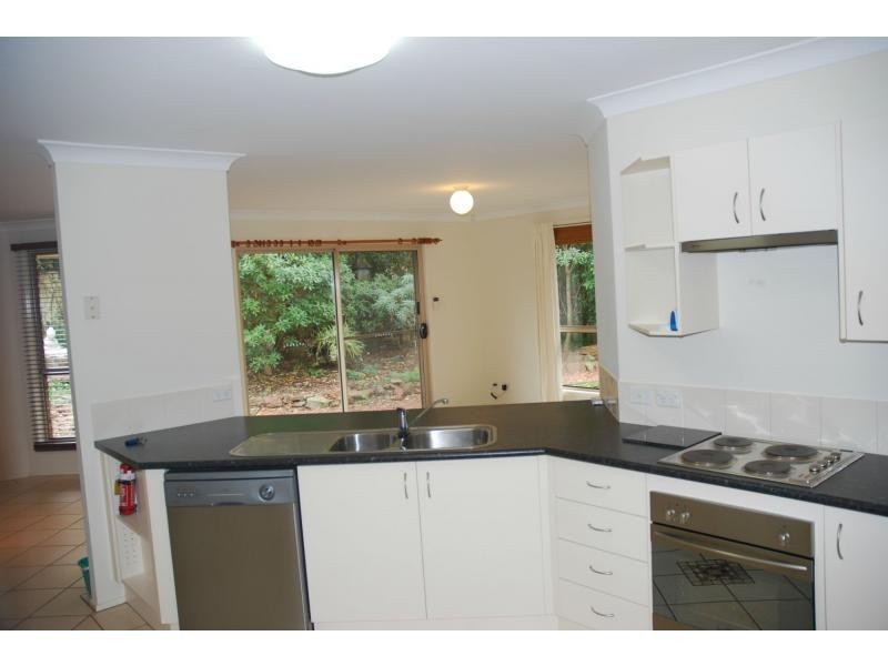 19 Olympic Drive, West Nowra NSW 2541