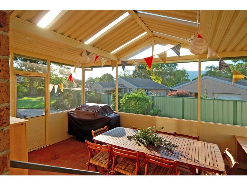 2/6 Waroo Place, Bomaderry NSW 2541