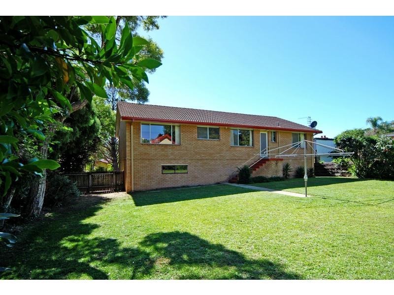 37 Chittick Avenue, North Nowra NSW 2541