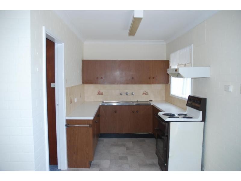 Unit 4/430 Princes Highway, Bomaderry NSW 2541