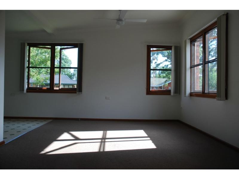 1 Wondalga Crescent, Nowra NSW 2541
