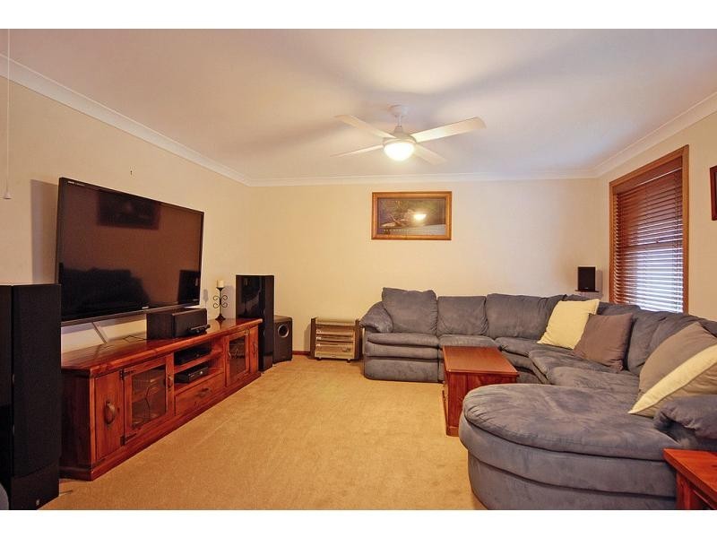 24 Royal Street, Worrigee NSW 2540