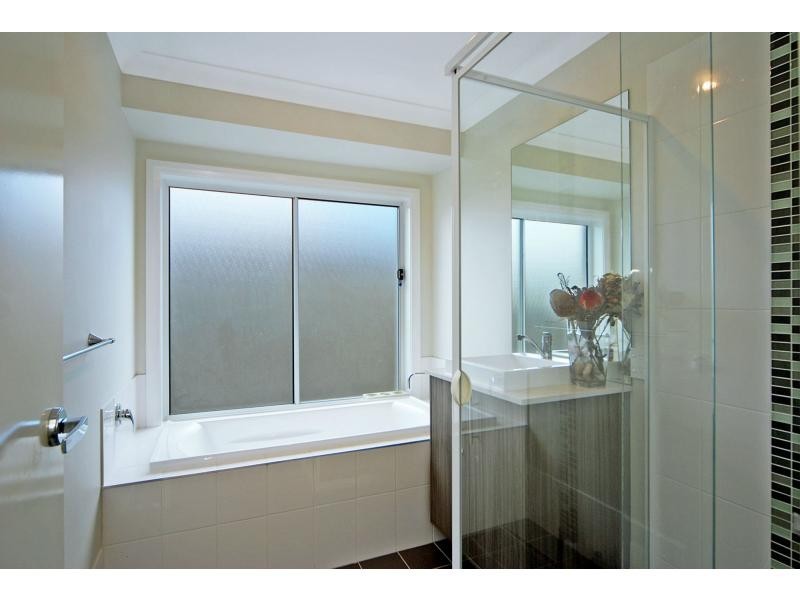 10 Hanover Close, South Nowra NSW 2541