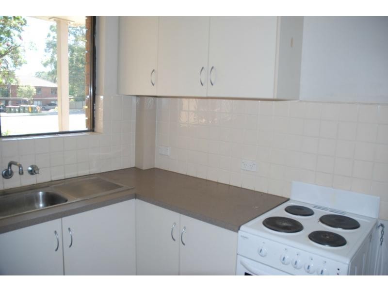 Unit 2/3 Shorland Place, Nowra NSW 2541
