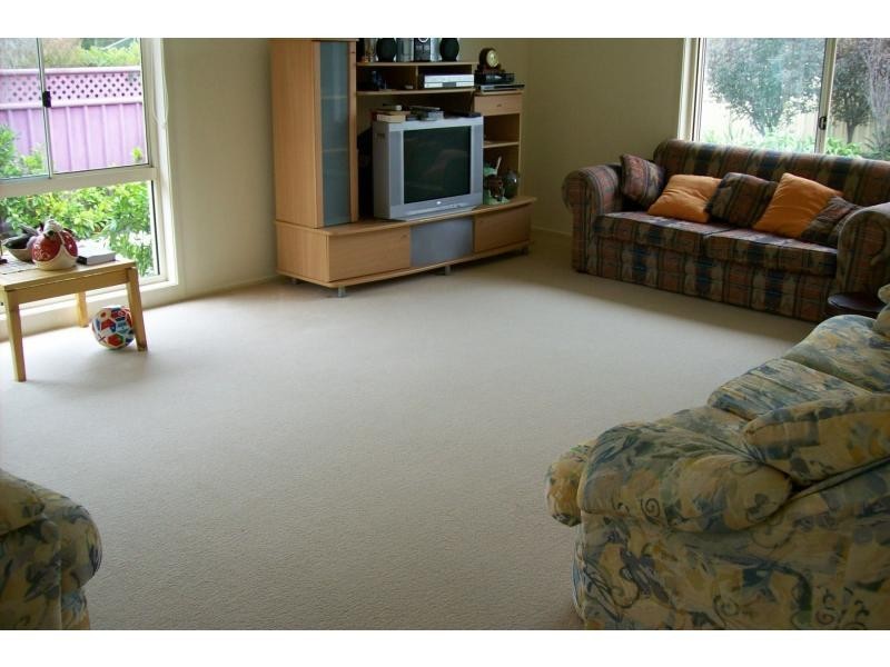 1 Robinia Way, Worrigee NSW 2540