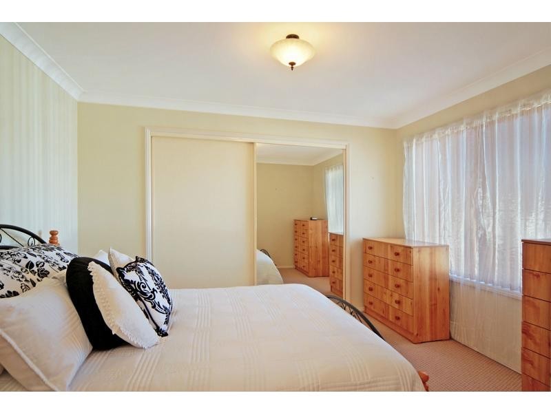 1/22 Mattes Way, Bomaderry NSW 2541