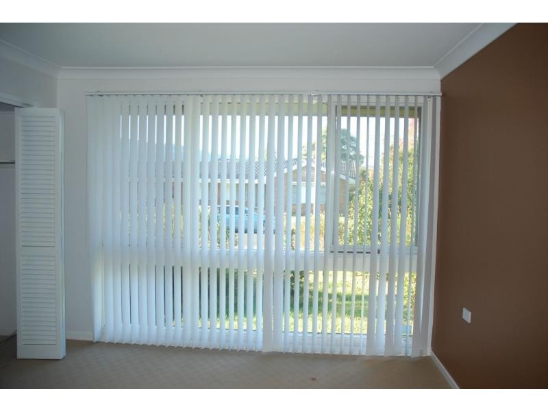 8 Fuchsia Crescent, Bomaderry NSW 2541