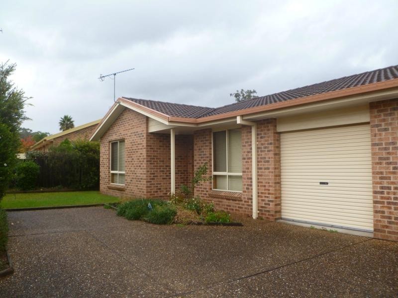 2/67 Lyndhurst Drive, Bomaderry NSW 2541