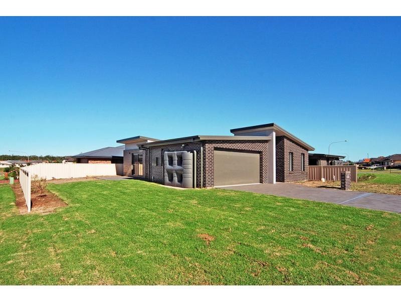 1a Mintbush Crescent, Worrigee NSW 2540