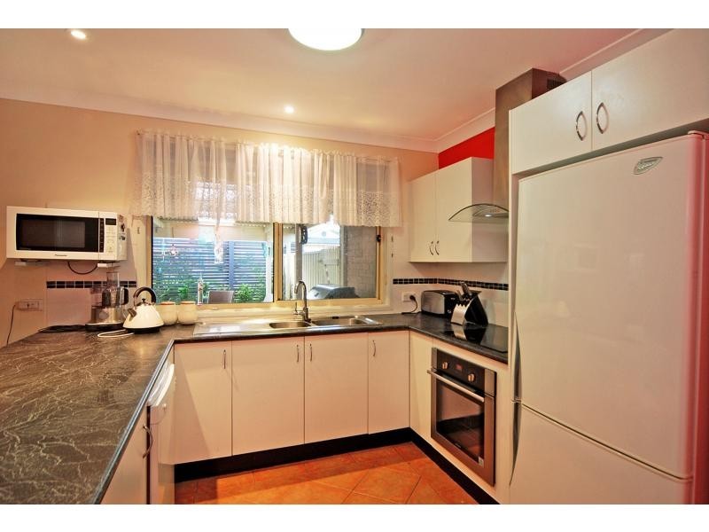 15 Rouken Glen, West Nowra NSW 2541