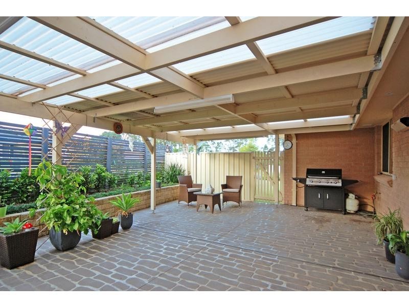 15 Rouken Glen, West Nowra NSW 2541