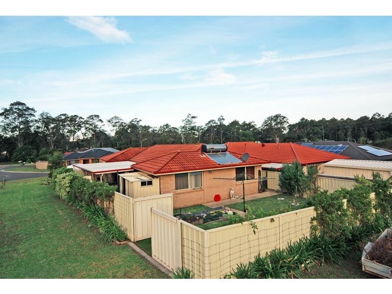 15 Rouken Glen, West Nowra NSW 2541