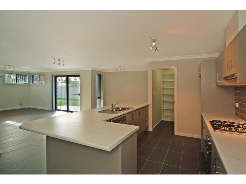 36 Blue Bell Way, Worrigee NSW 2540